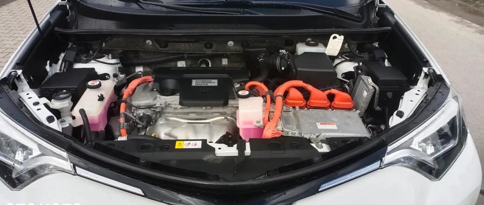 Toyota RAV4 cena 91500 przebieg: 108750, rok produkcji 2018 z Nekla małe 379